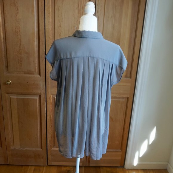 💚 BANANA REPUBLIC Gray Semi-Sheer Pleated Blouse (S) - Picture 11 of 14